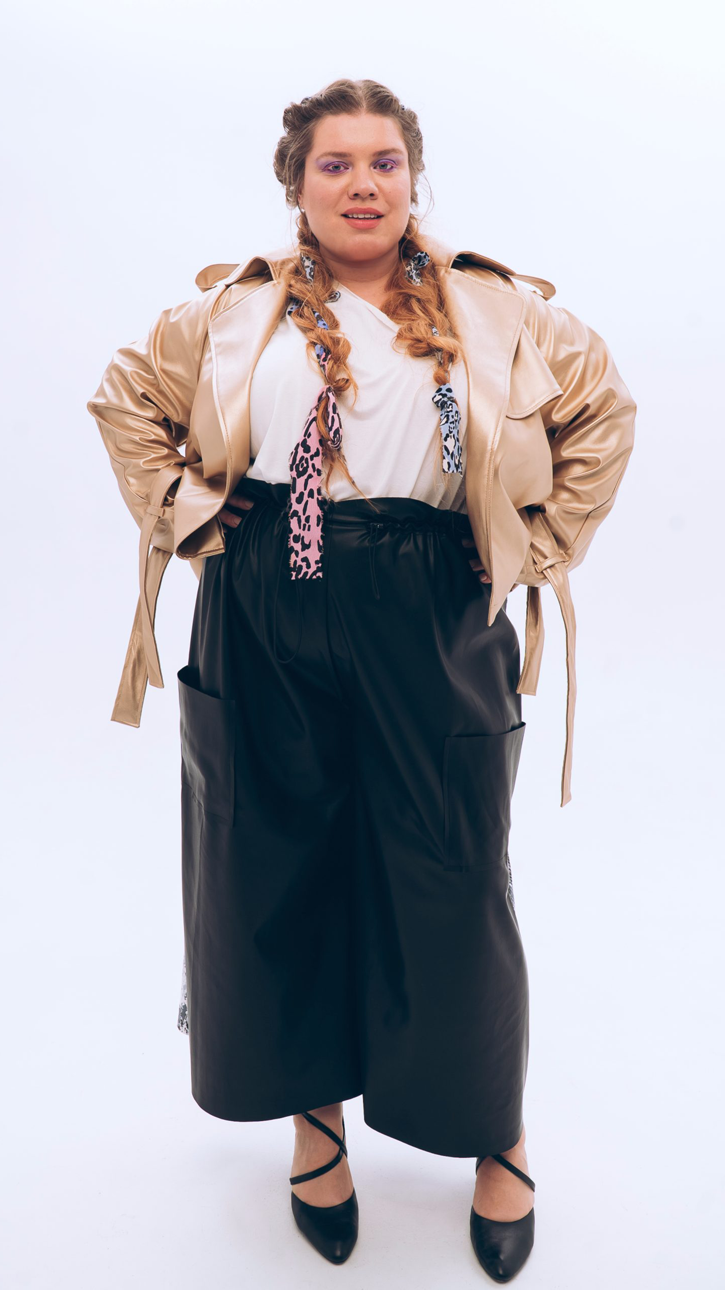 Contrast front/back trousers