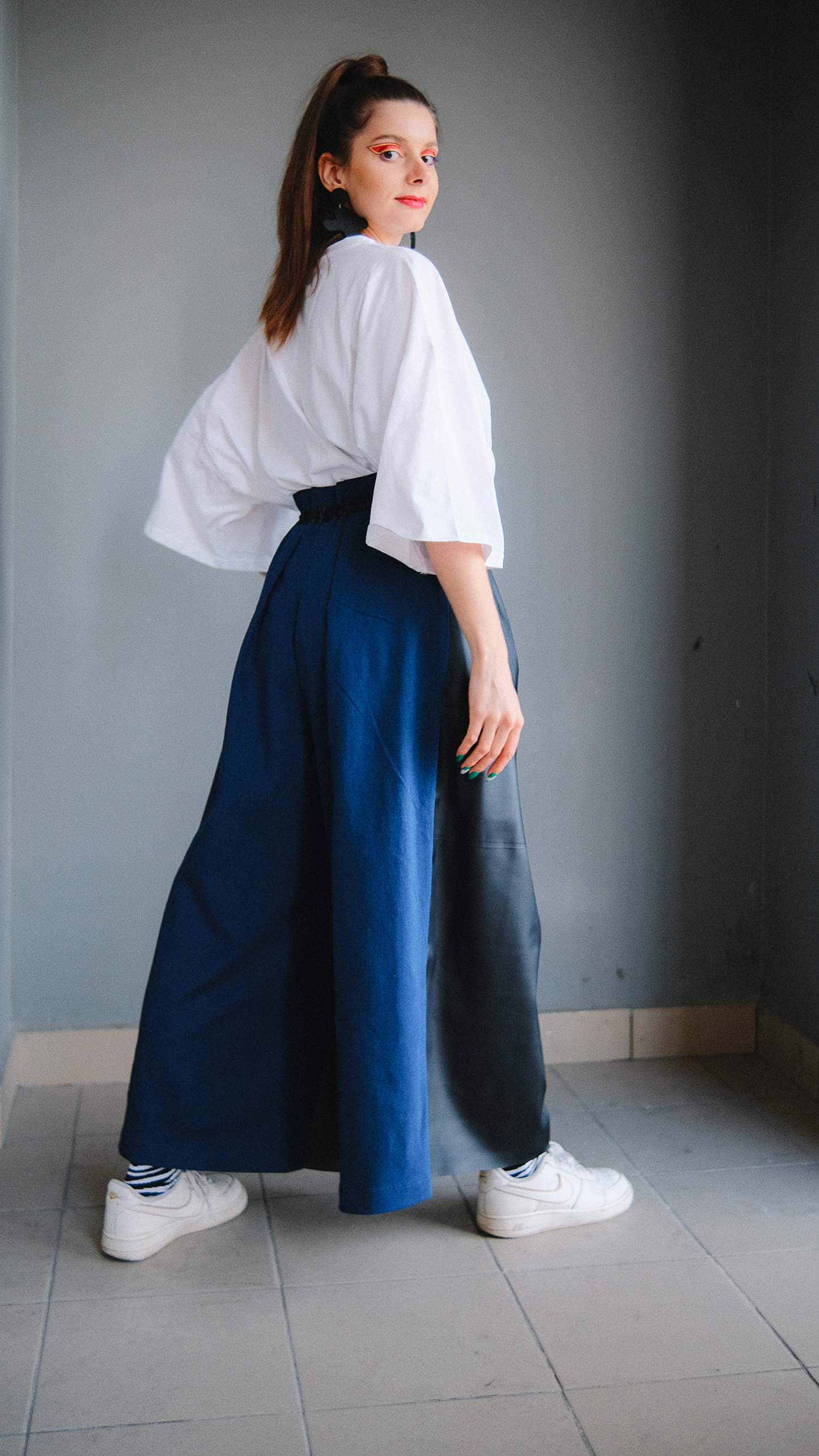 Contrast front / back palazzo pants