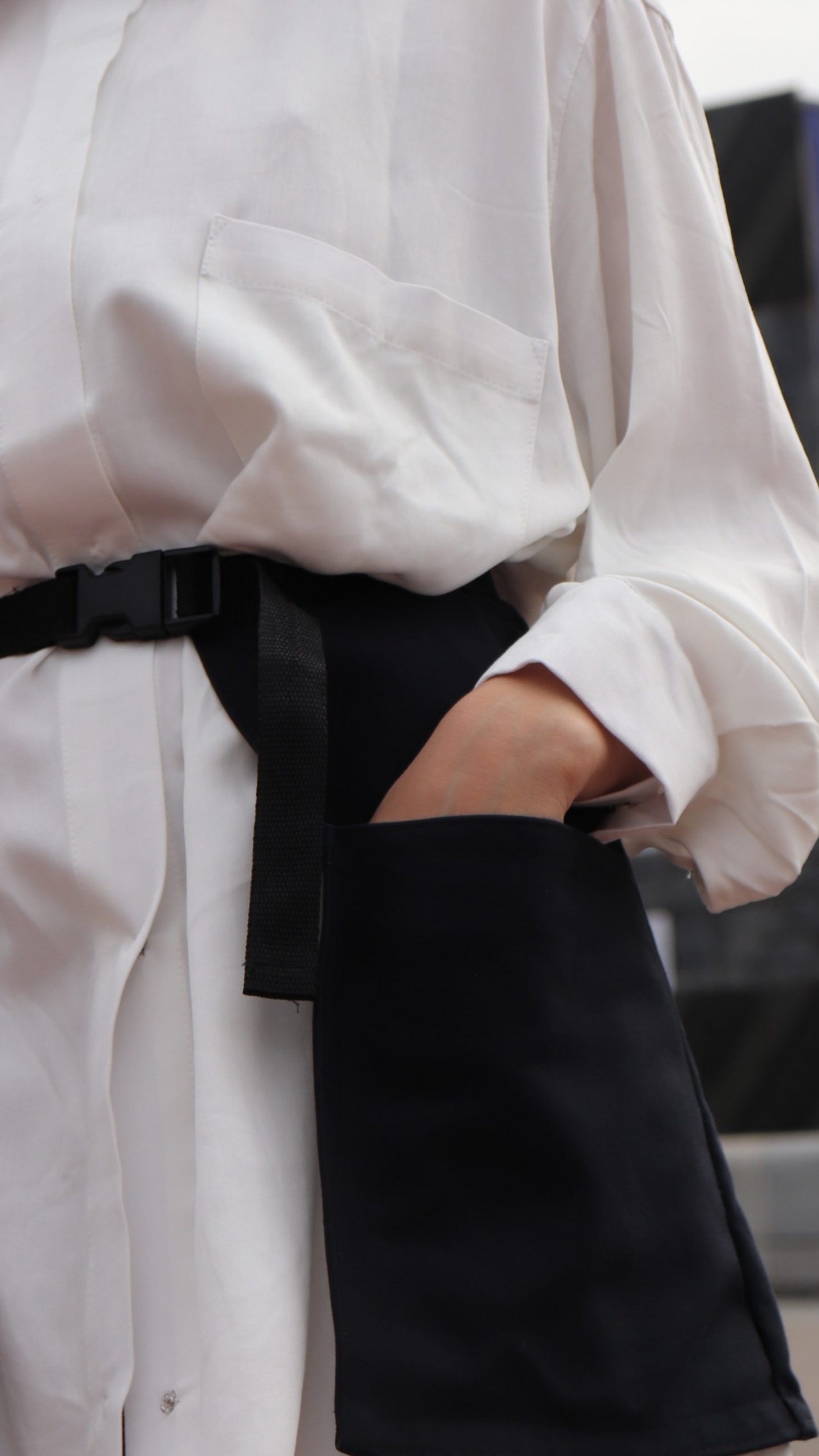 Pockets peplum with belt