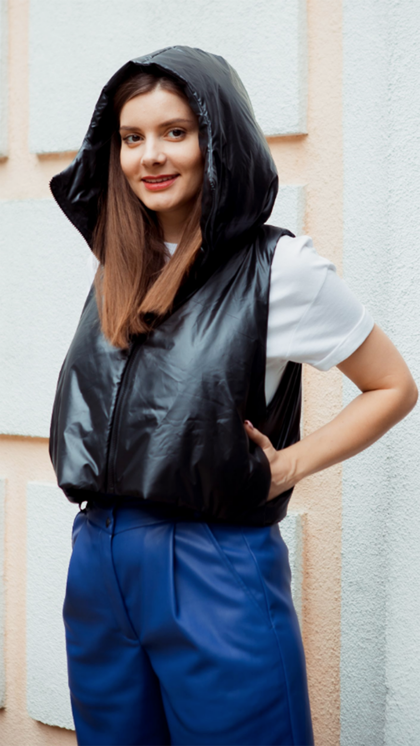 Warm hooded short vest