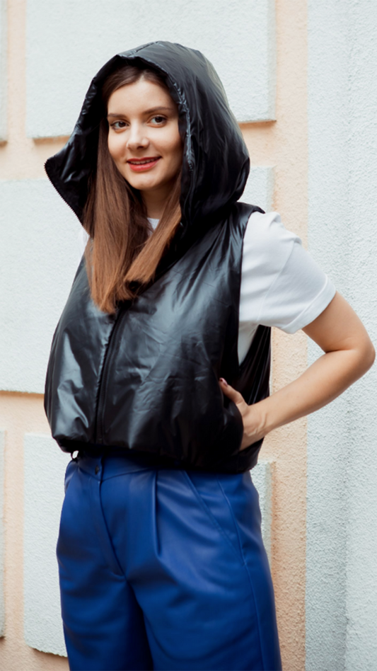 Warm hooded short vest